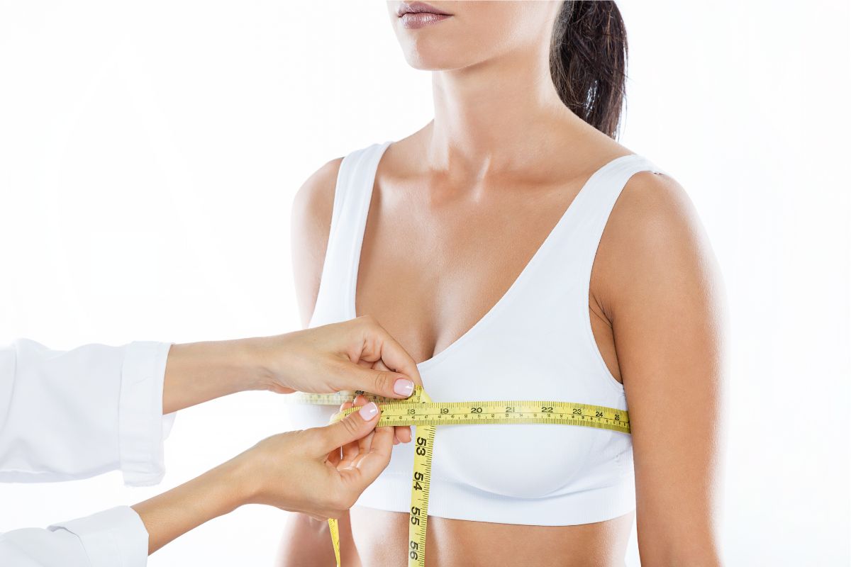 Who Should Consider Breast ReductionSurgery| Reduction Mammaplasty?